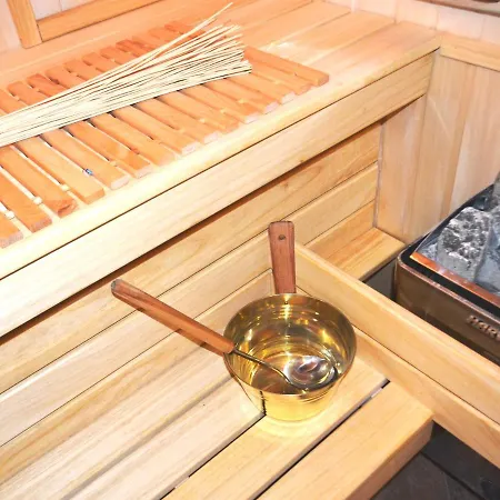 Sauna Jacuzzi 55